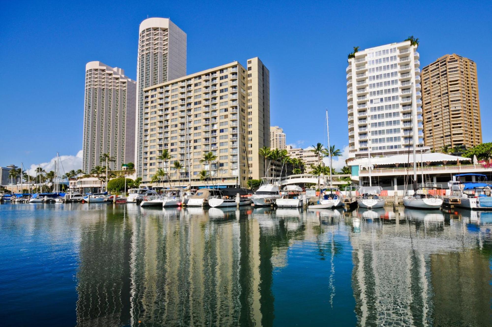 Ilikai Marina 1386 Apartment Honolulu